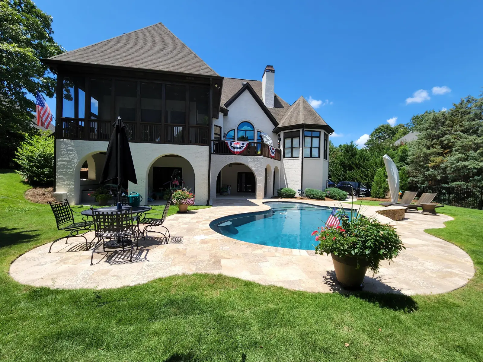 Pool equipment with automation and salt system