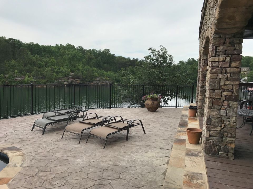 Gunite Infinity Pool – Smith Lake, AL