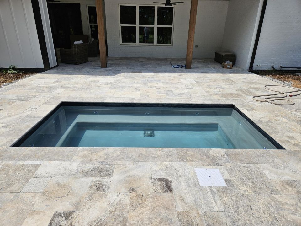 Custom Gunite Spa – Calera, AL