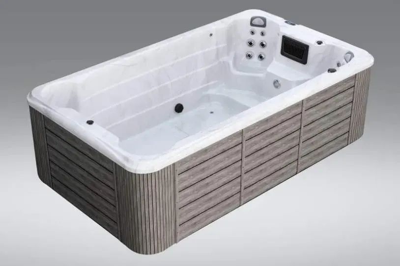 Icelandic Fossa PP hot tub