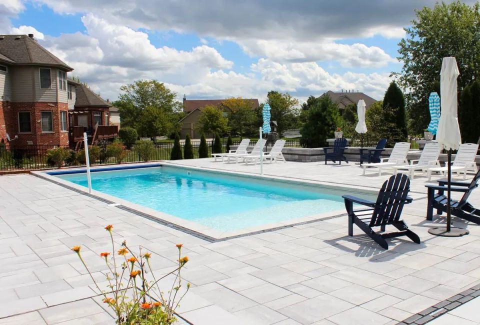 Latham Corinthian 16 fiberglass pool