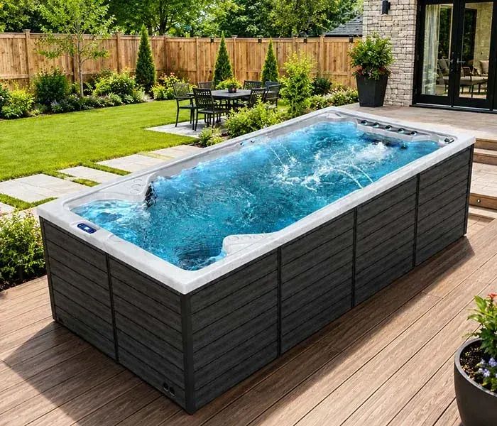 Icelandic Icelandic Swim hot tub