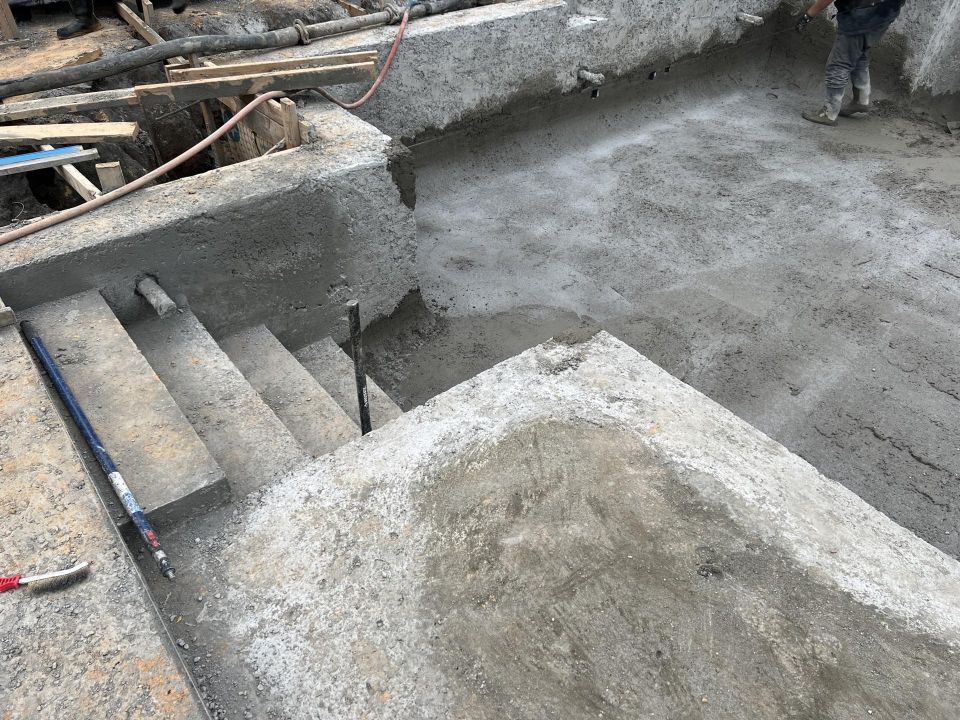 From Vinyl to Gunite – Warrior, AL