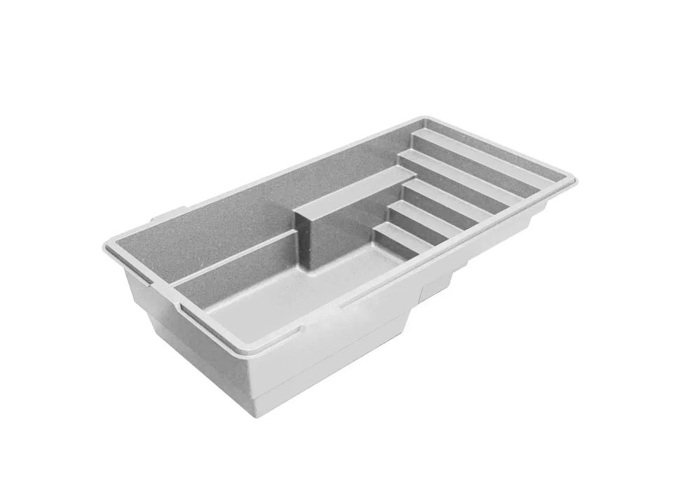 Latham Milan 10.20 fiberglass pool
