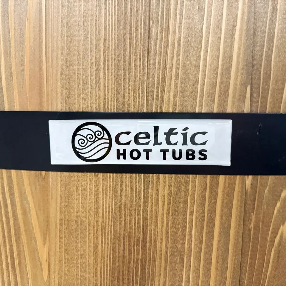 Celtic Luna 118 Vintage hot tub