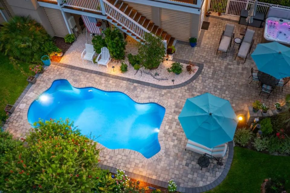 Latham Key West fiberglass pool