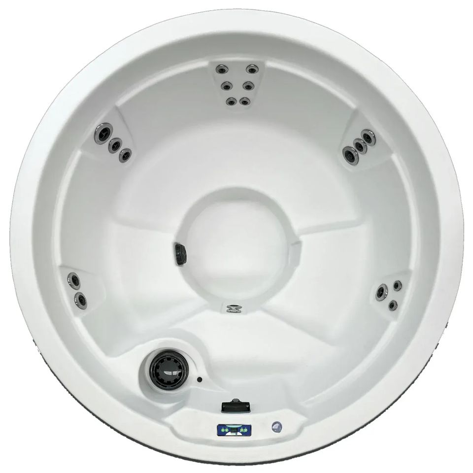 Celtic Luna 118 hot tub