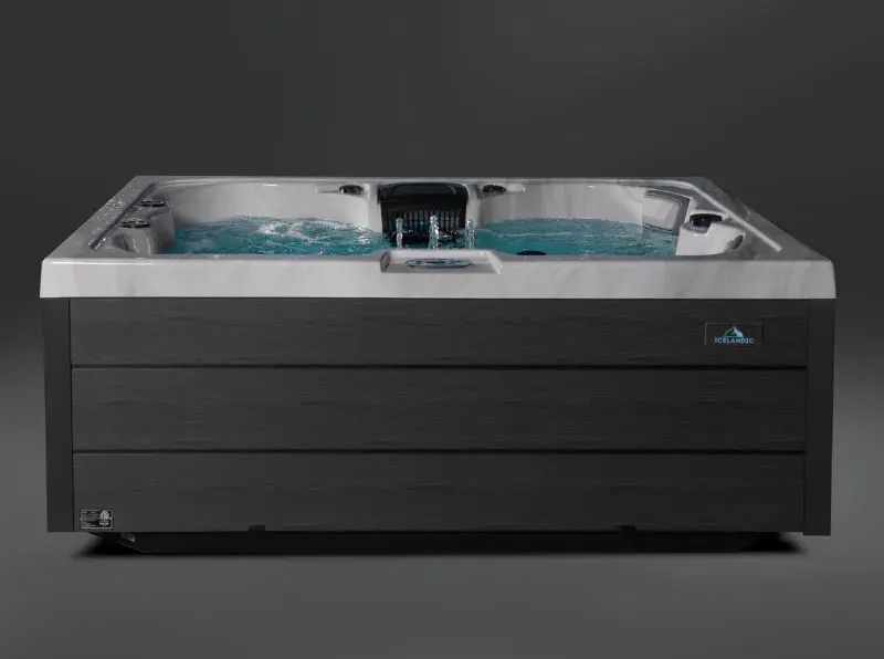 Icelandic Aurora hot tub