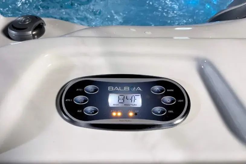 Icelandic Fossa 3B hot tub