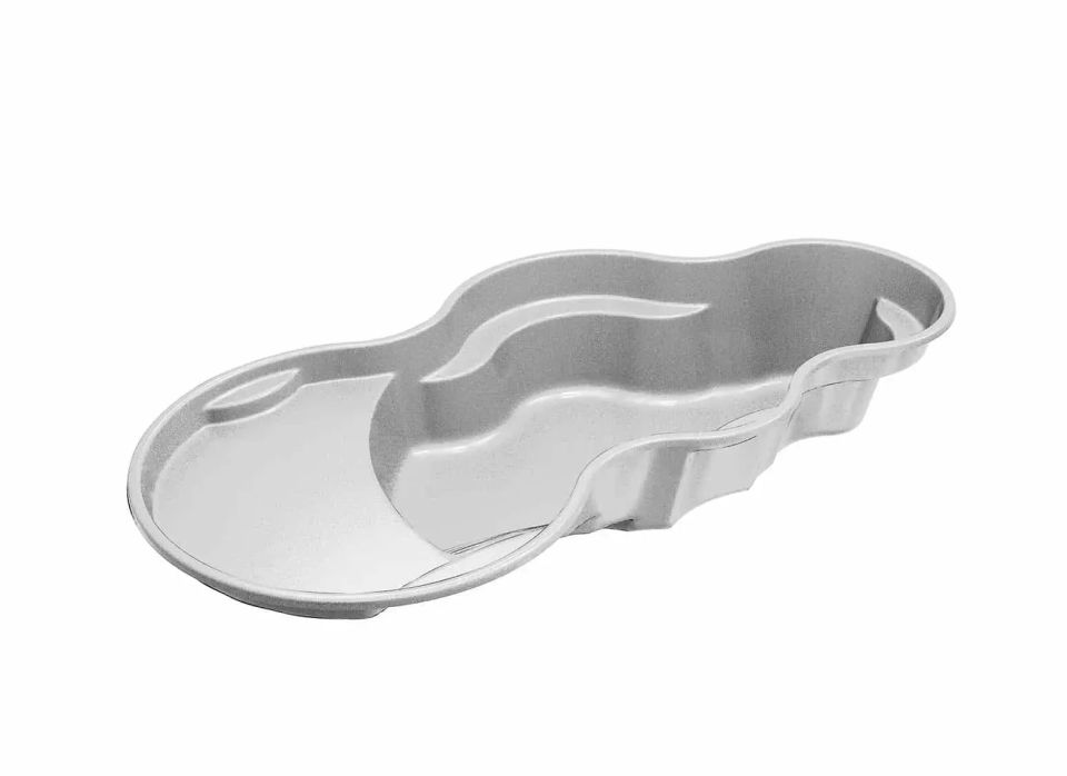 Latham Axiom 16 fiberglass pool