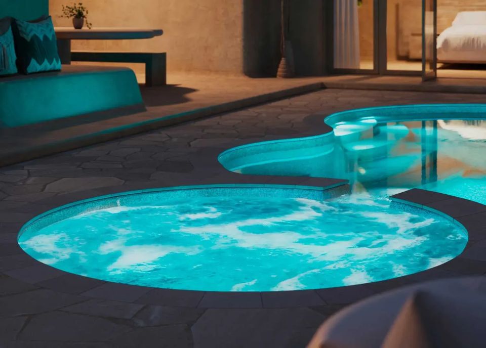 Latham Axiom 12 Deluxe fiberglass pool