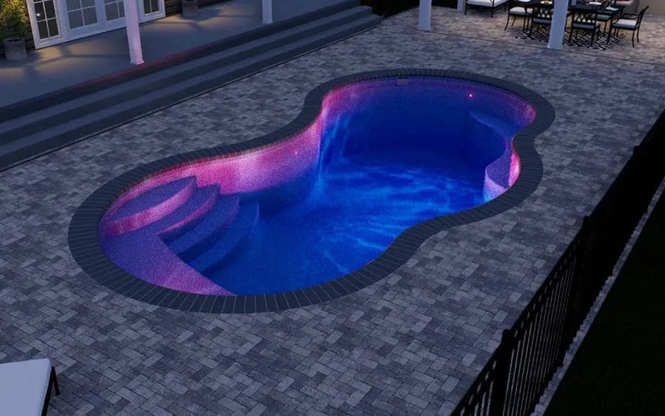 Latham Coral 16 fiberglass pool