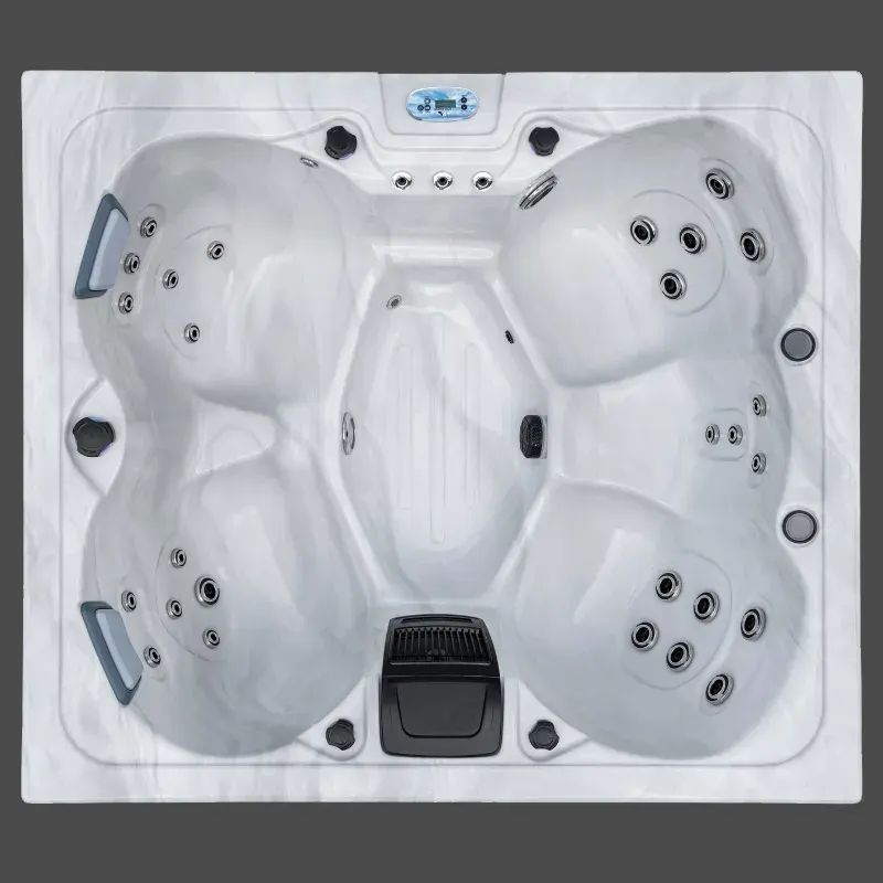 Icelandic Aurora hot tub