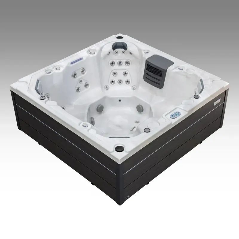 Icelandic Fontana hot tub