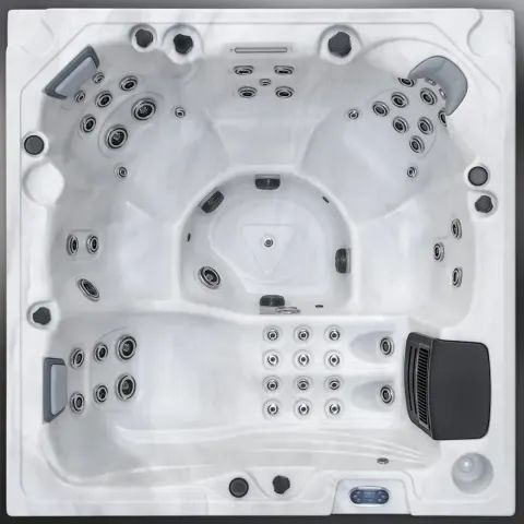 Icelandic Fjord hot tub