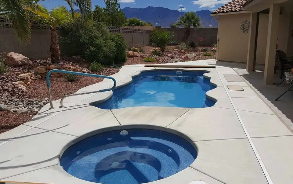 Latham Key West fiberglass pool