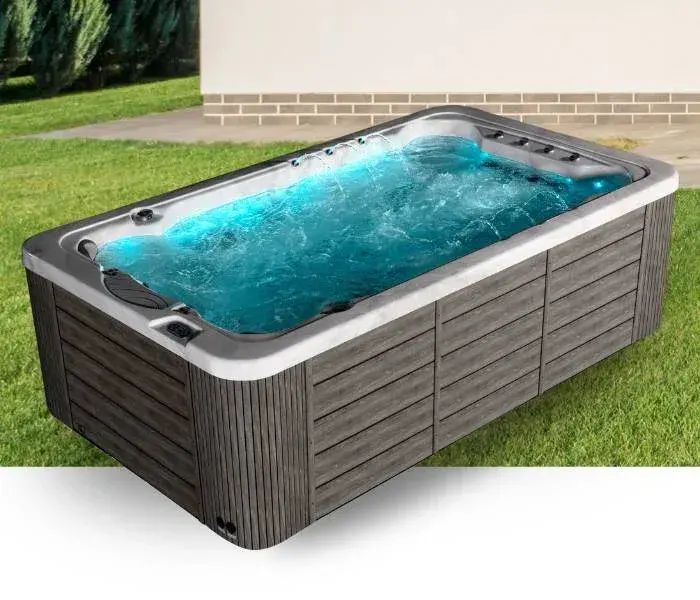 Icelandic Fossa 3B hot tub