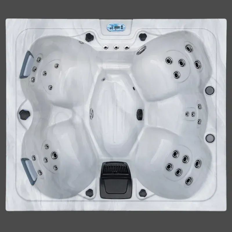 Icelandic Aurora hot tub