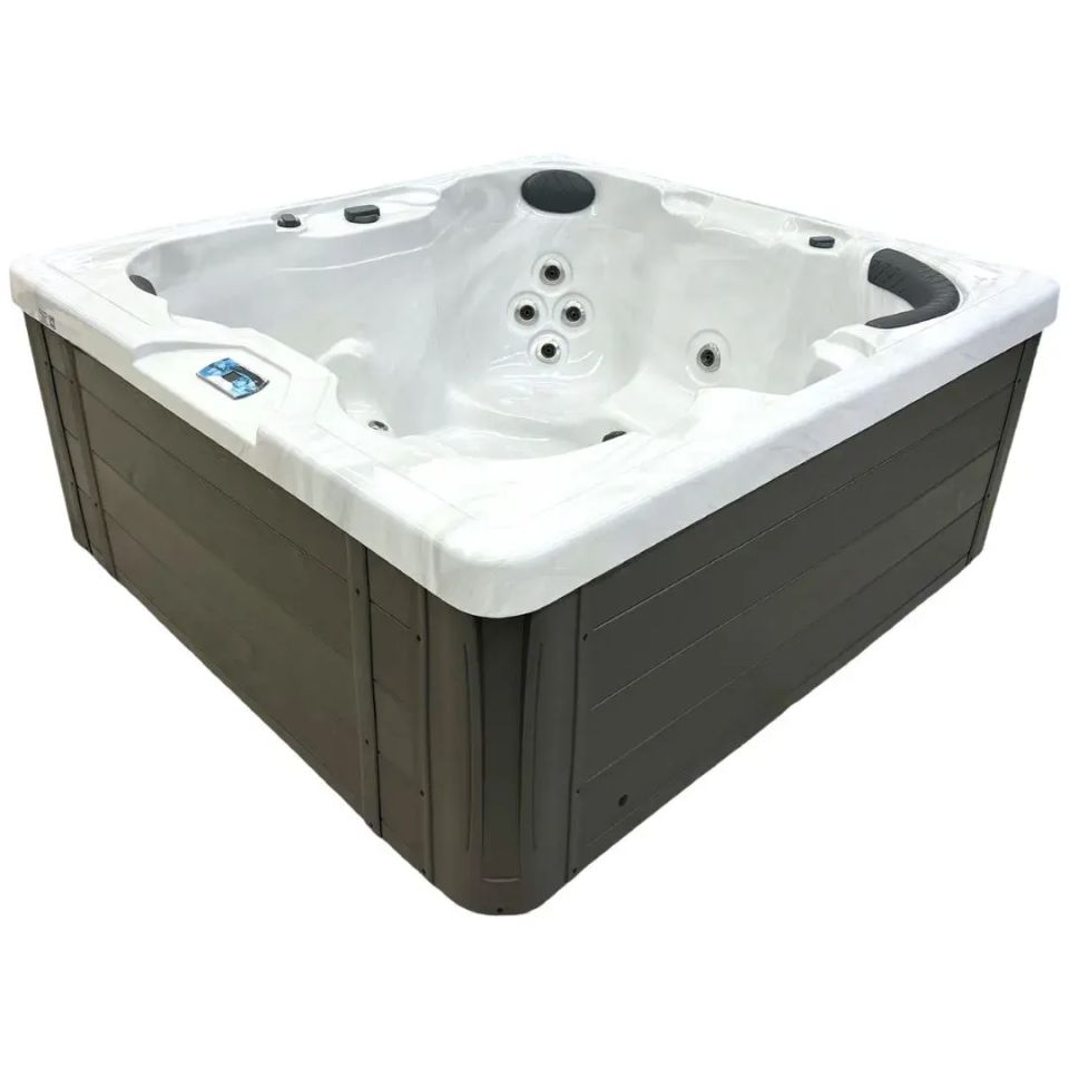 Harmonic H167B.PP hot tub