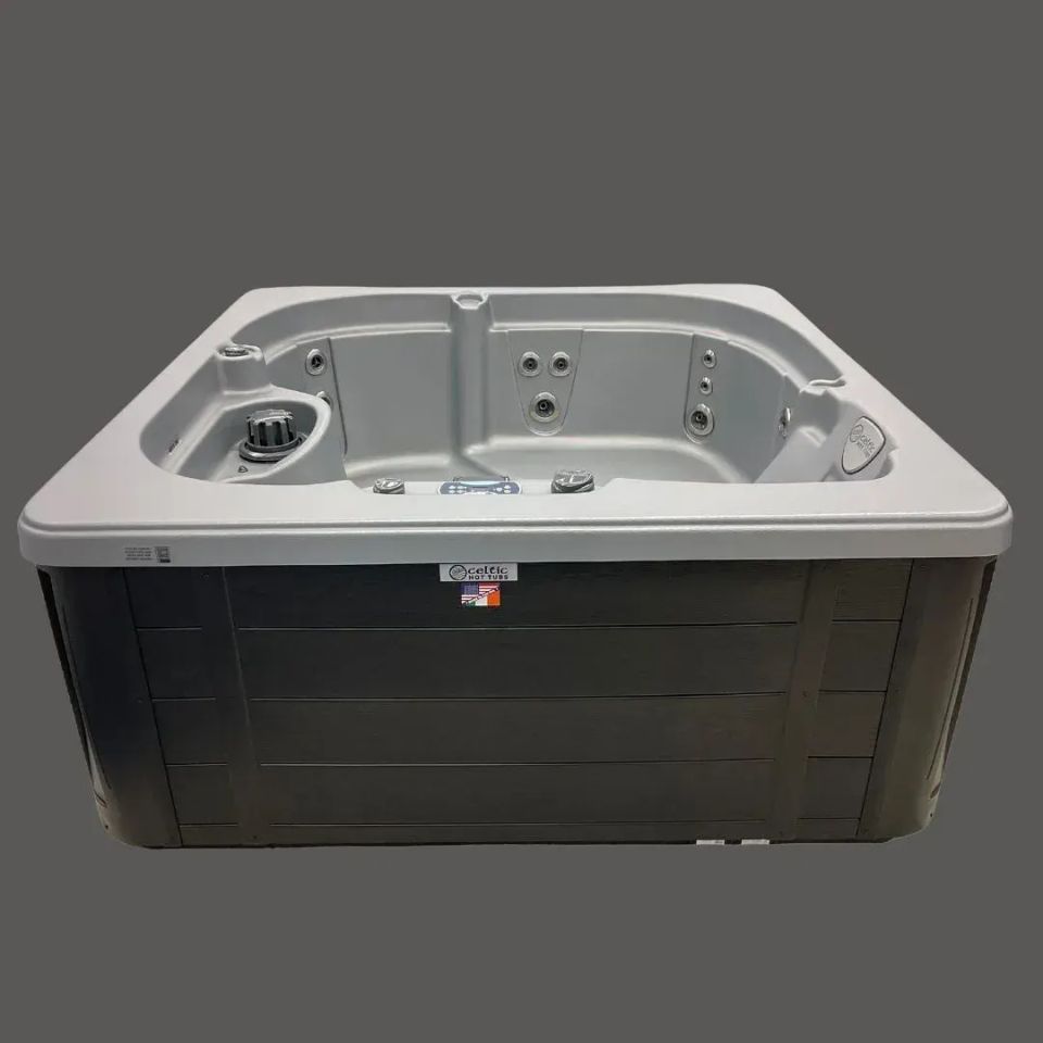Celtic Mystic 118 hot tub