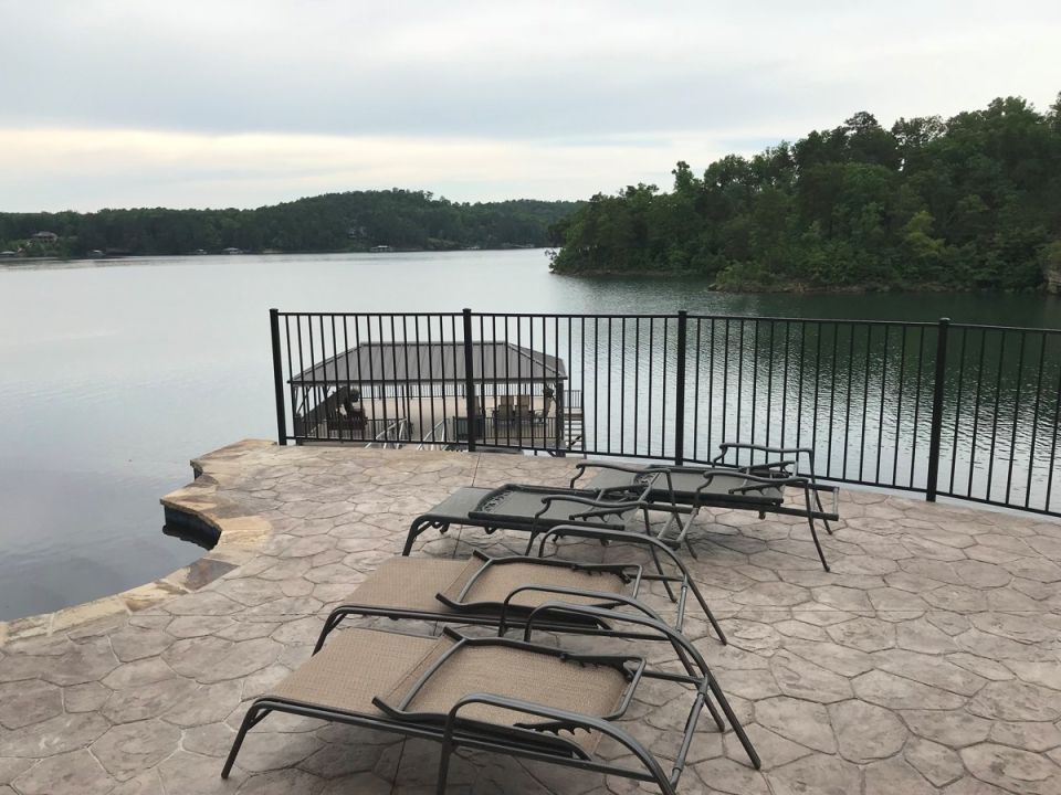Gunite Infinity Pool – Smith Lake, AL