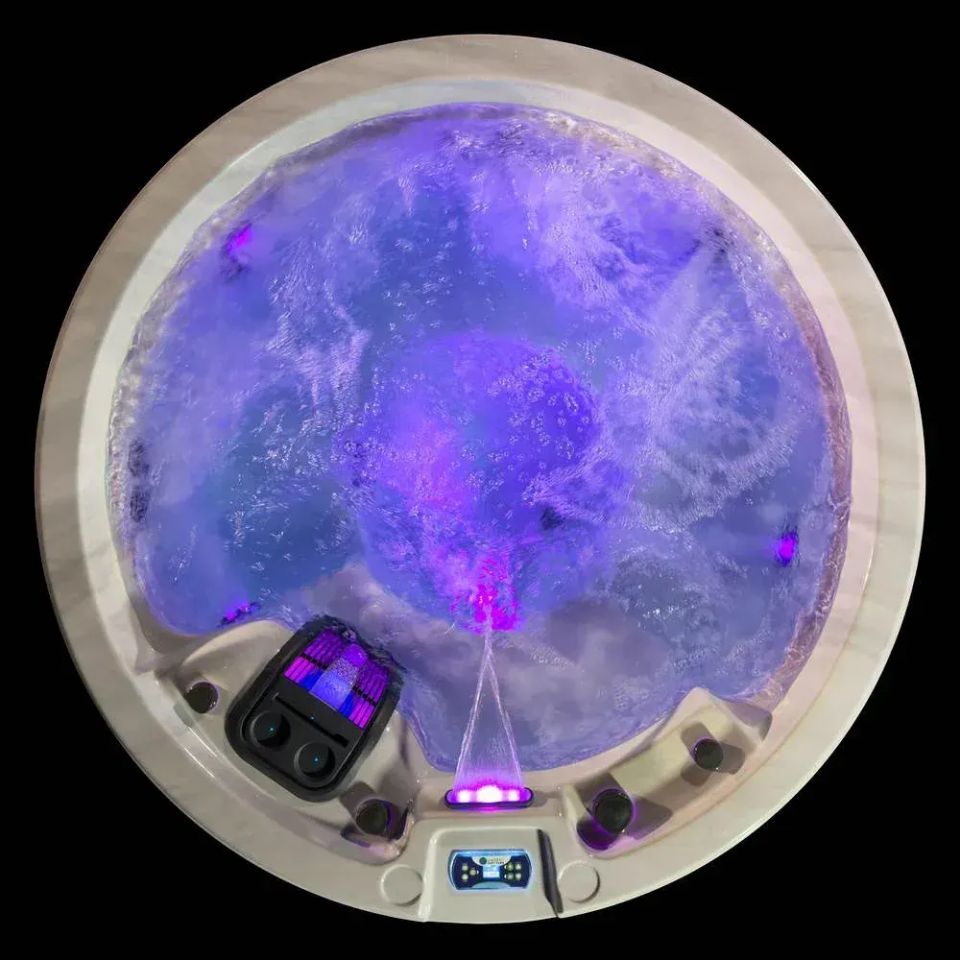 Celtic Luna 118 Vintage hot tub