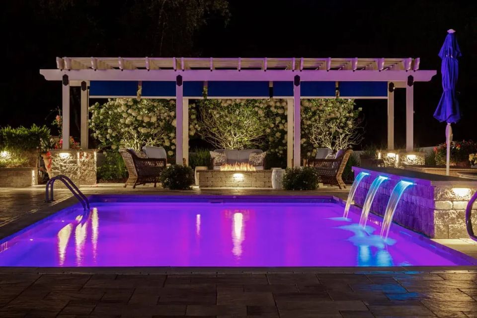 Latham Kingston fiberglass pool