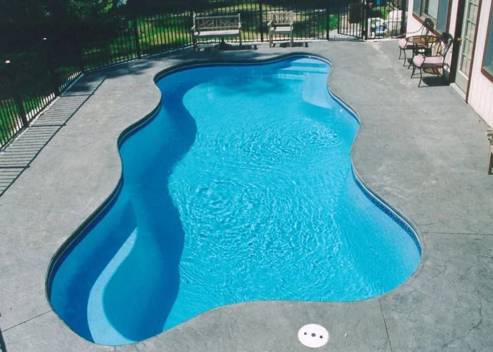 Latham Cape Cod 14 fiberglass pool